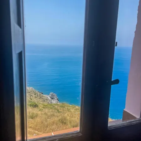 Il Faro Bad And Breakfast Bed & Breakfast San Nicola Arcella