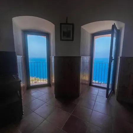 Il Faro Bad And Breakfast Bed & Breakfast San Nicola Arcella