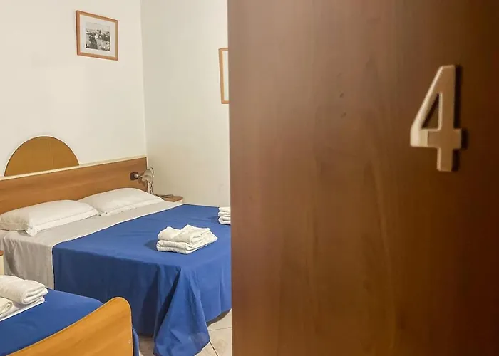 Il Faro Bad And Breakfast Frühstückspension